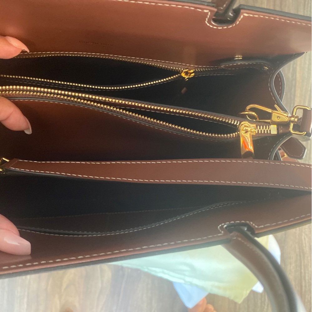 Burberry handbag - Picture 2 of 5